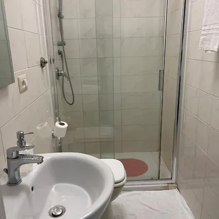 Relax On 2 - Konukevi Roma